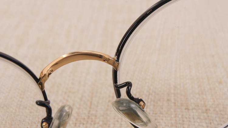 杜鲁萨迪trussardi眼镜介绍,trussardi眼镜修理维修